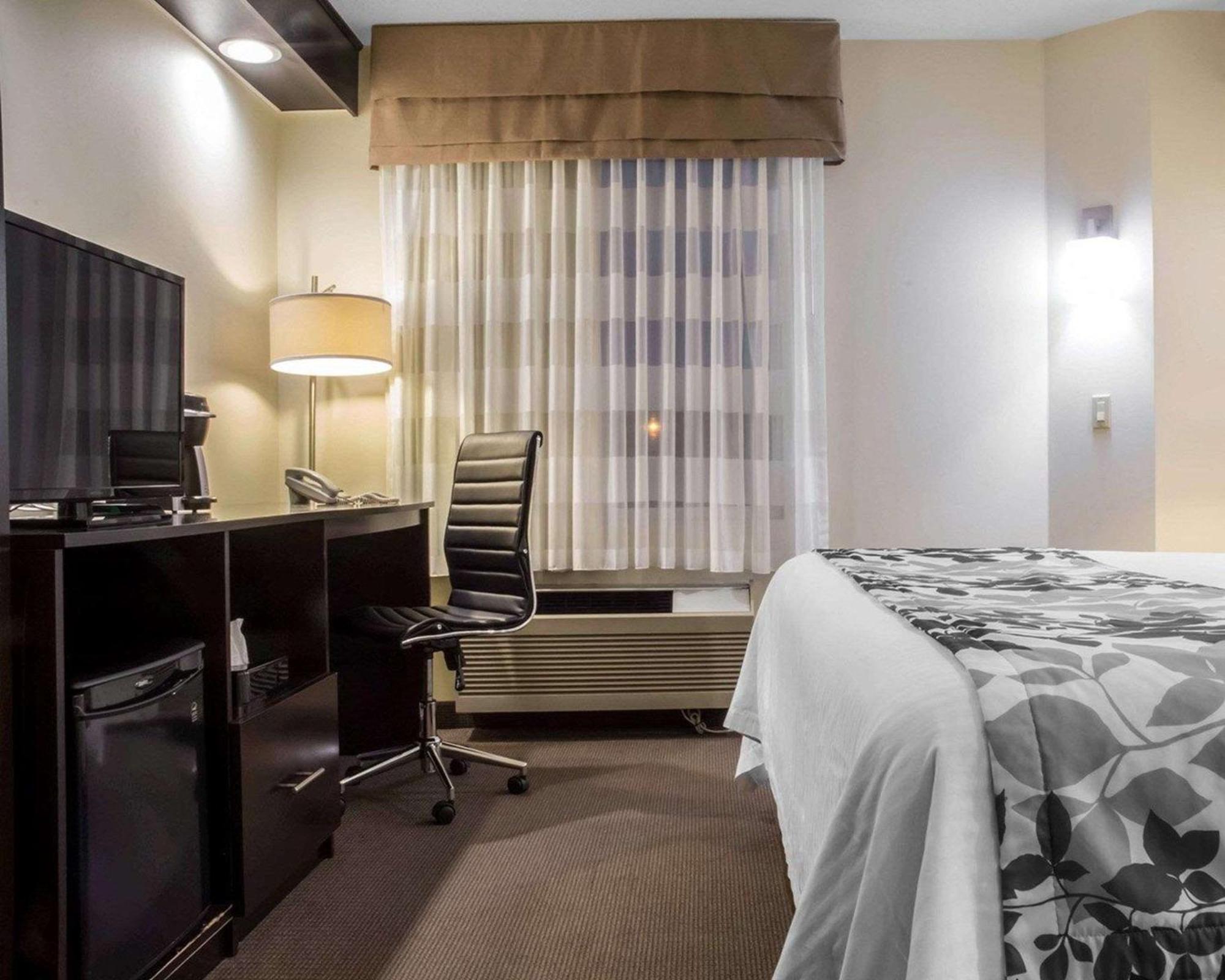 Sleep Inn Bracebridge Bagian luar foto