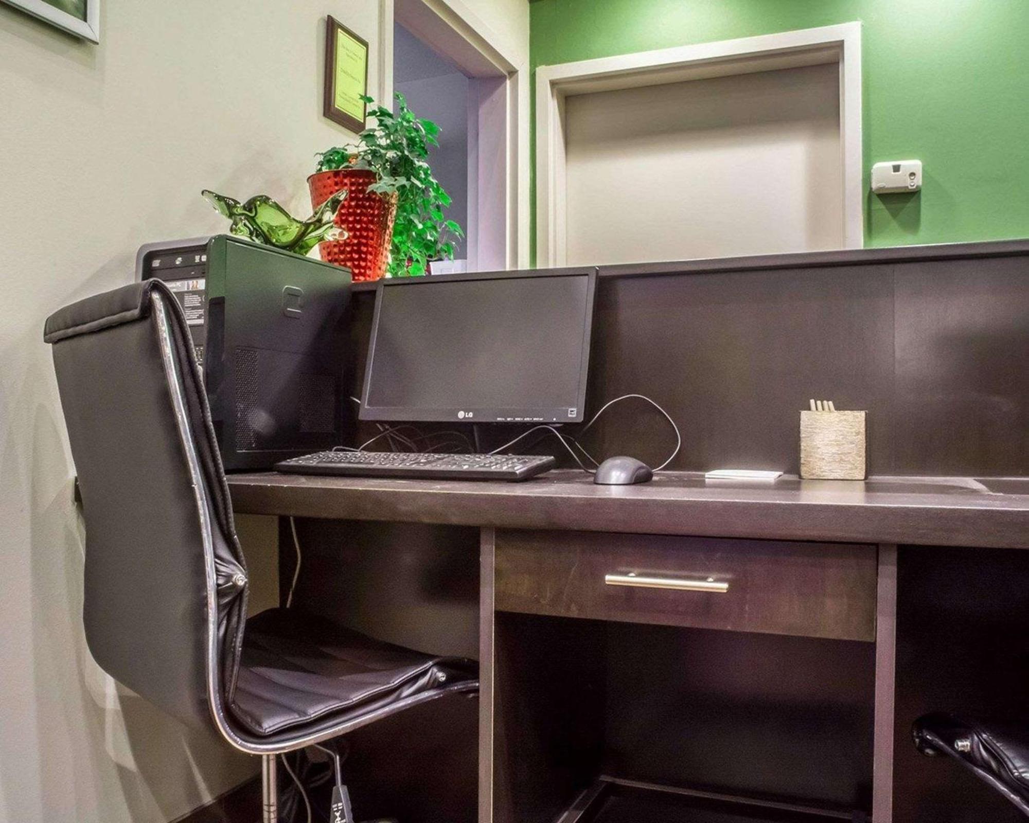 Sleep Inn Bracebridge Bagian luar foto